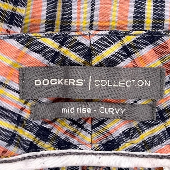 Size 6 Dockers Plaid Shorts Womens Orange Blue  Mid Rise Curvy Cotton Blend - Picture 7 of 10